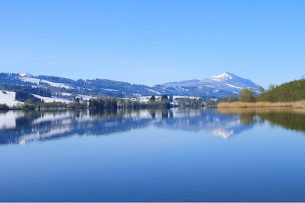 Urlaub im Allgäu - Rottachsee im Winter
